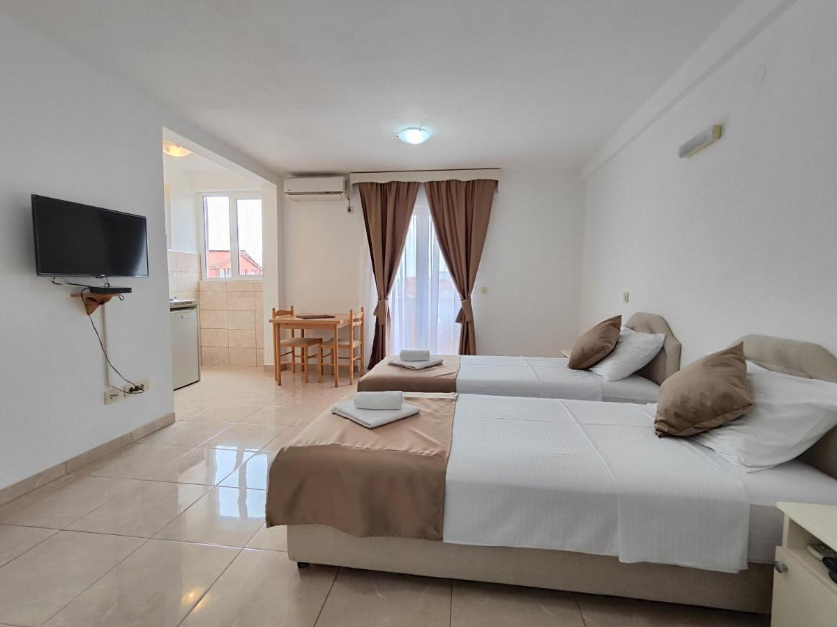 Villa Hera Budva Buitenkant foto