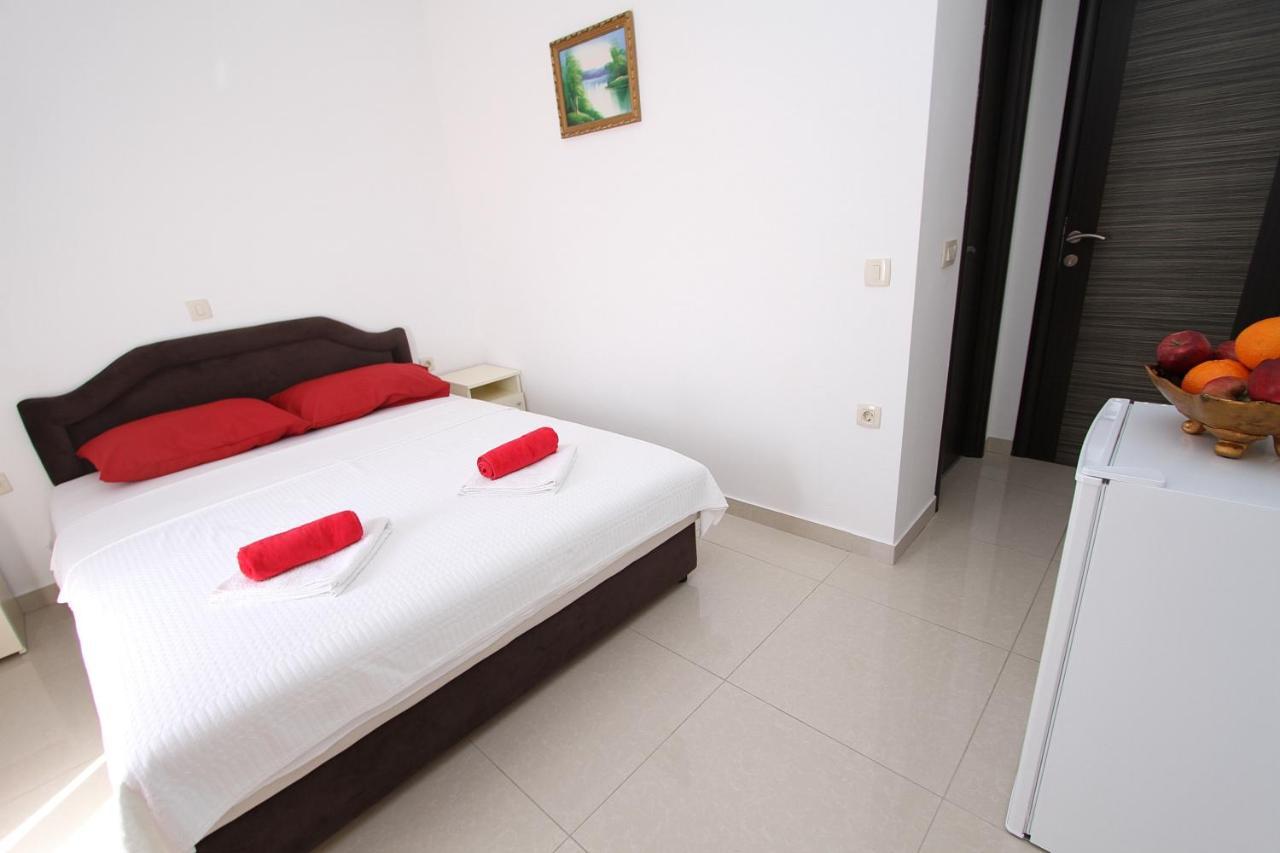 Villa Hera Budva Buitenkant foto